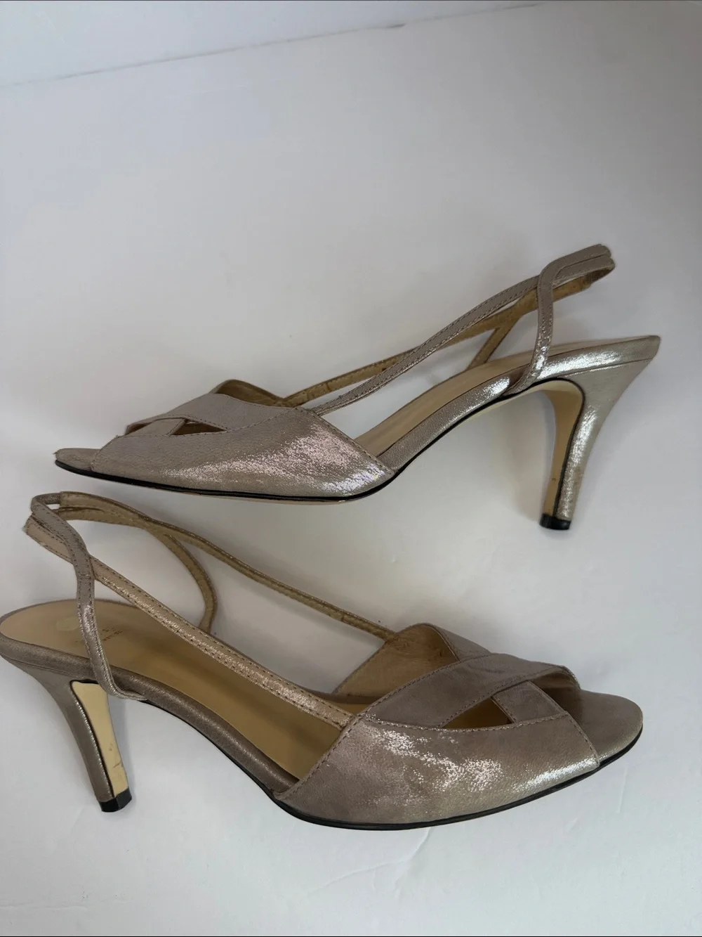KATE SPADE New York Vintage Gold Metallic Slingback Peep Toe Heels Size 8.5